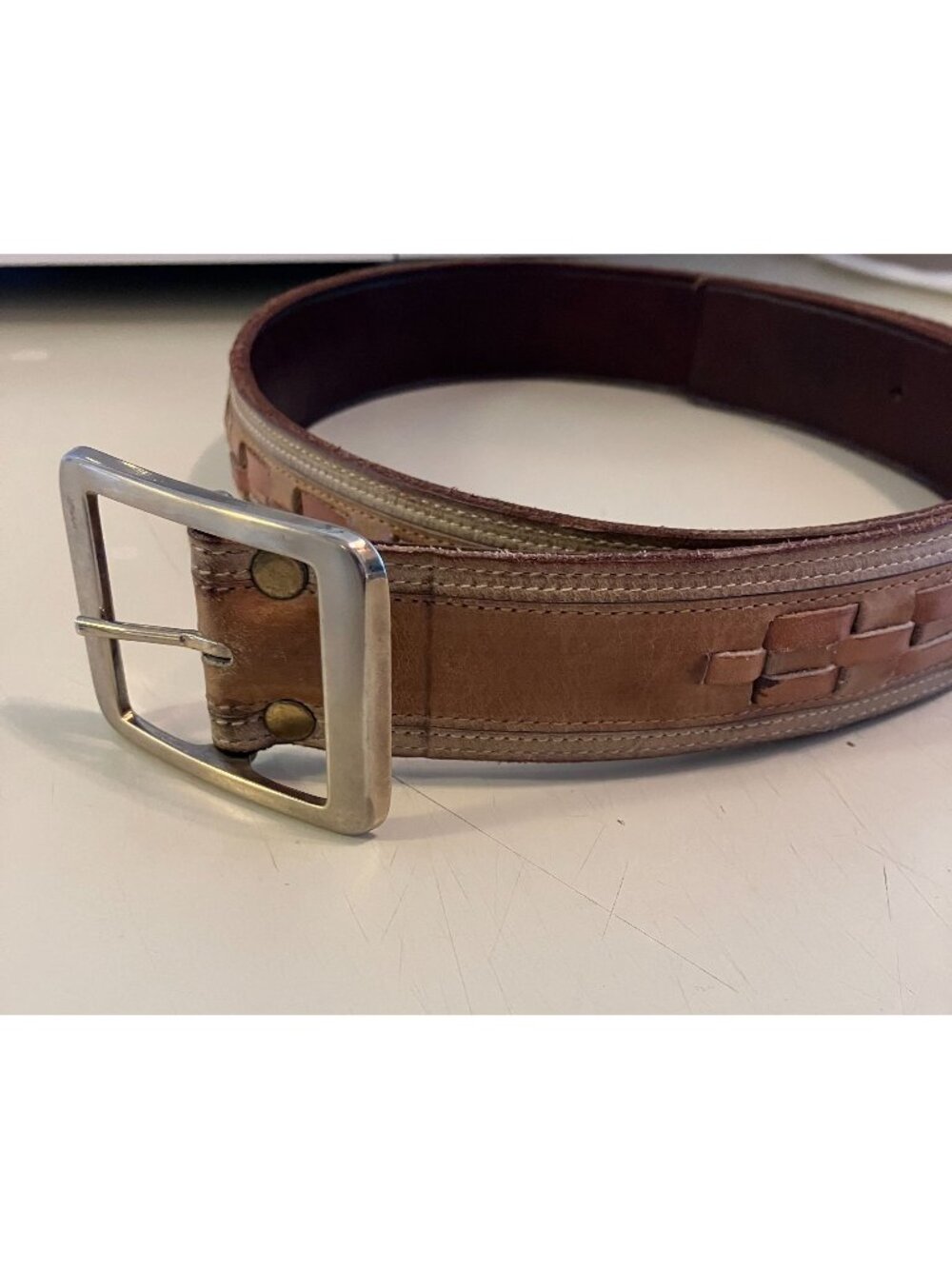 USA Made Mens Vintage Hand-Laced Steerhide Leather Belt Size 32 Brown Tan AN EXC